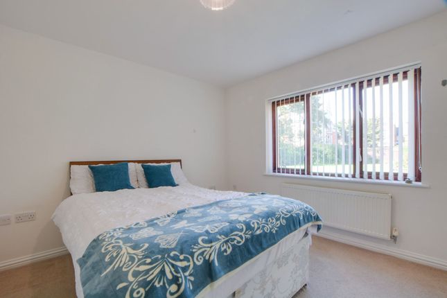 5 Honeywell Close, Leicester photo 4
