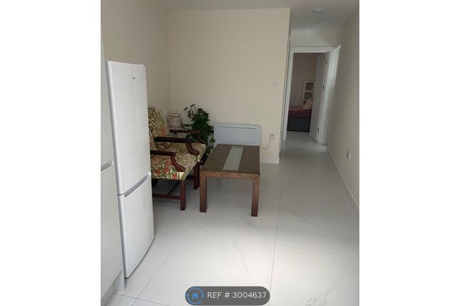 Manford Way, Chigwell photo 3