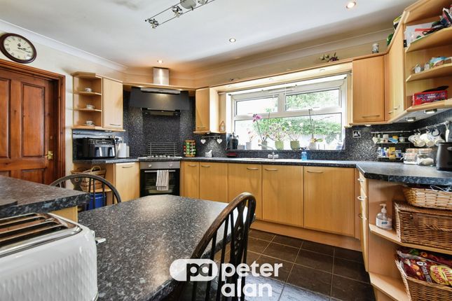8, Woodland Way, Merthyr Tydfil photo 4