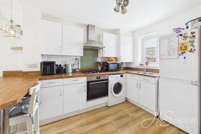 43, Luscombe Close, Paignton photo 4