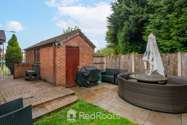 End terrace house for sale in Oak Court, Sprotbrough, Doncaster, South Yorkshire