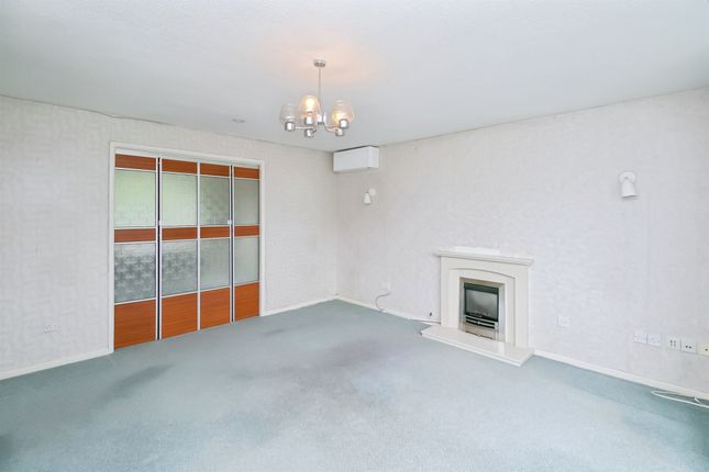 21, Rutland Close, Barry photo 4