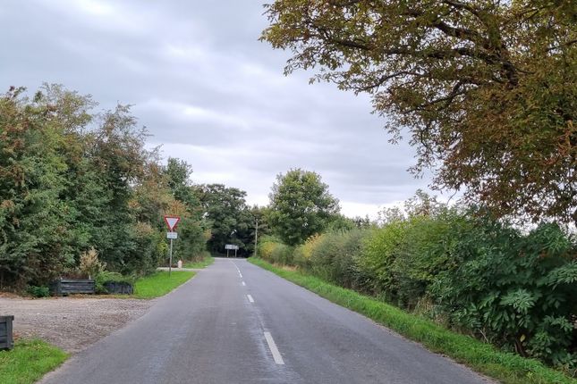 Land for sale in Lower Icknield Way, Askett
