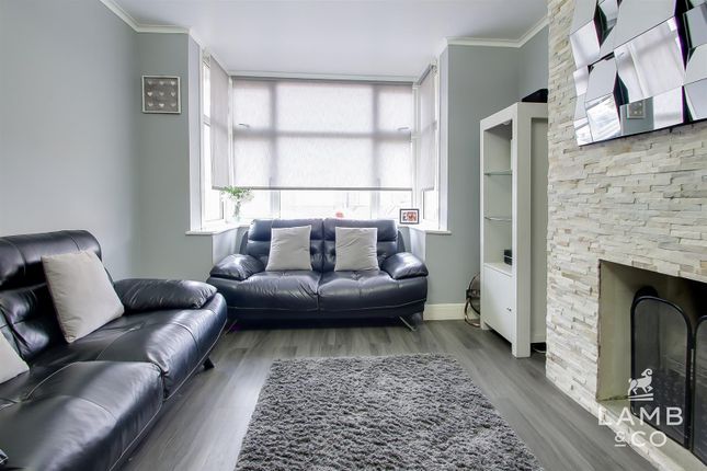 51, Astley Road, Clacton-On-Sea photo 3