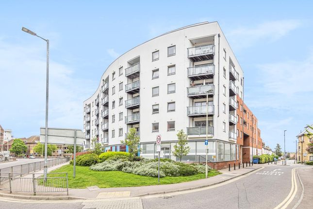 Thumbnail Block of flats for sale in Ashleigh Court, Loates Lane, Watford