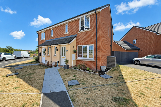 17, Clare Avenue, Trowbridge photo 2