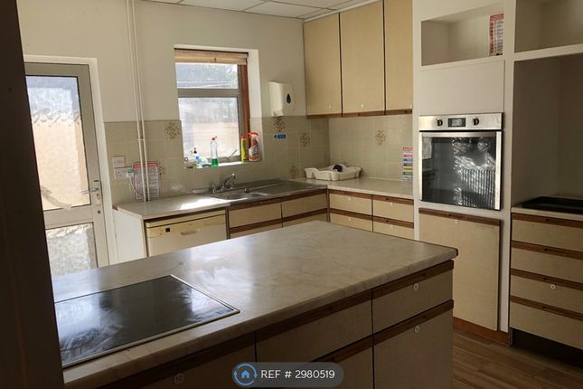 Room  Westfield House, Whitecross Road, Hereford photo 5
