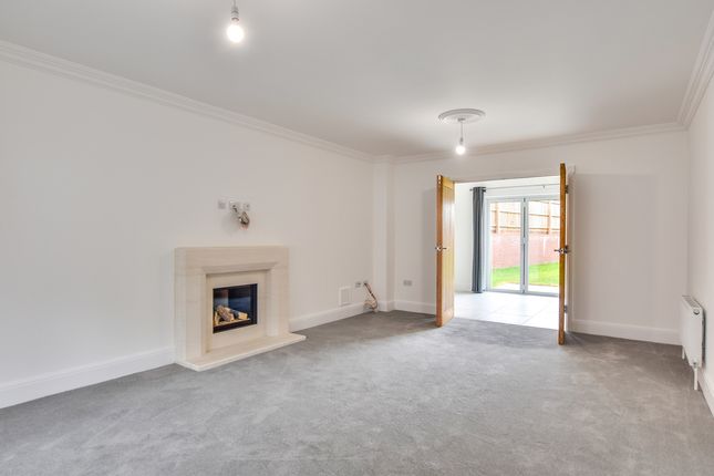 Plot 105 The Framlingham, Brookfield Farm Way, Great Dunmow photo 4