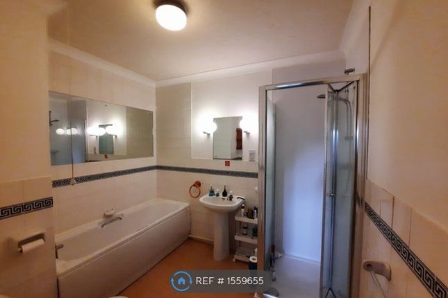 Flat, Chesterford House Southacre Drive, Cambridge photo 4