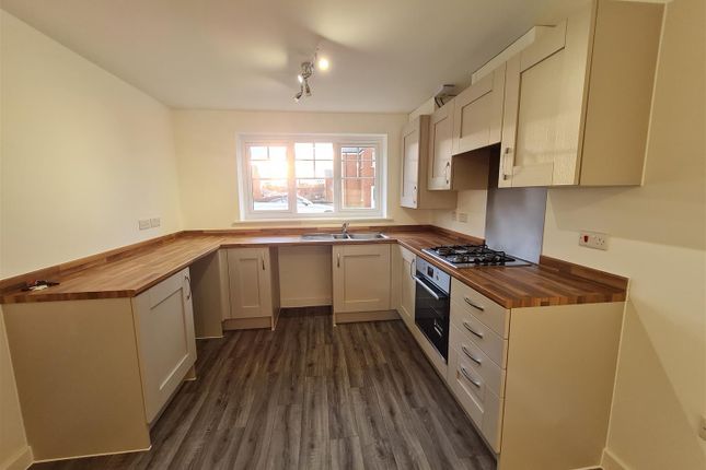 34, Comfrey Avenue, Sandbach photo 3