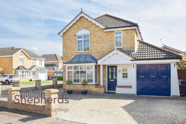Detached house for sale in Roberts Close, Cheshunt, Waltham Cross