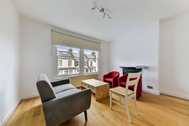Flat to rent in Fingal Street, London