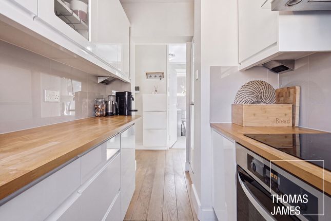 428a, Bowes Road, London photo 3
