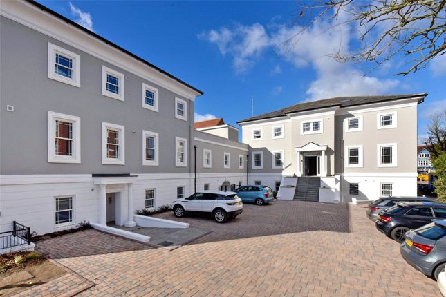 1-bed flat on Flat 15, Regal House,, Station Road, Buckinghamshire, £1,550/mo