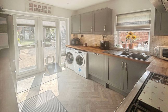 37, Axholme Road, South Yorkshire photo 3