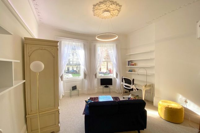 Flat 1, 4 Powis Square, Brighton photo 4