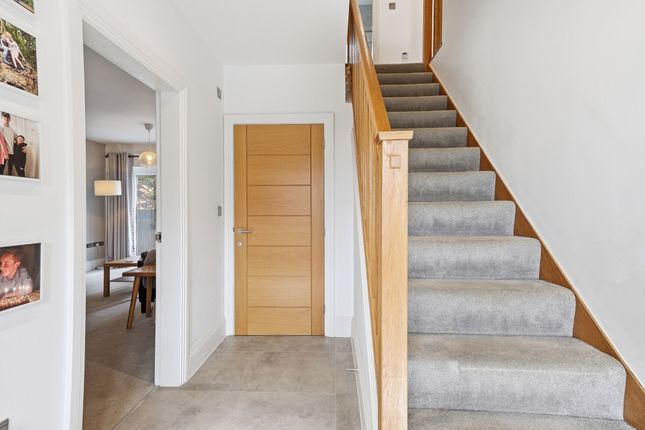 7 Wavendon Lodge Mews, Milton Keynes photo 5