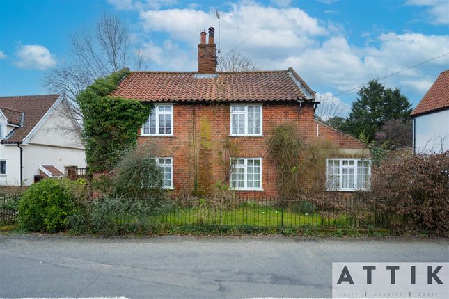 Detached house for sale in Mill Road, Holton, Halesworth