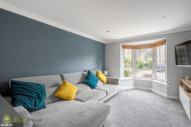 4, Heath House Heath End Road, Tadley photo 2