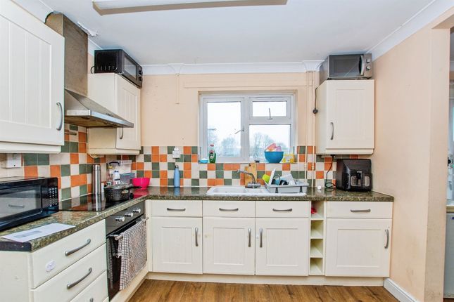 36, Ollard Avenue, Wisbech photo 2
