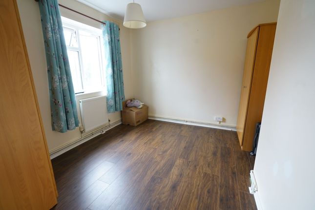 15a Commonwealth House, Tilbury photo 5