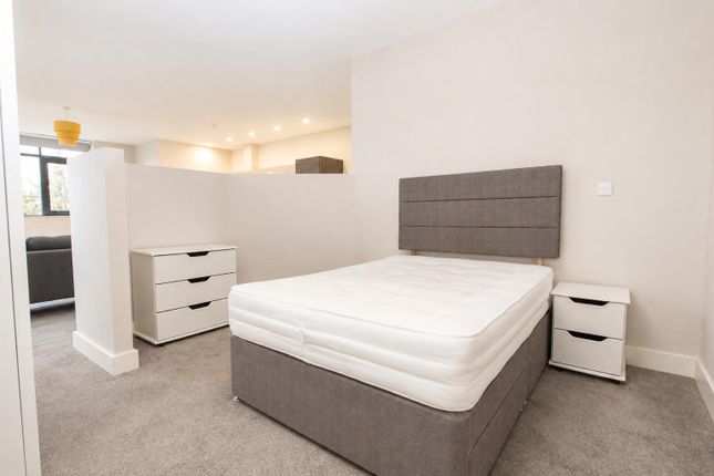 51 Greenleigh Court Pudsey, Pudsey photo 4