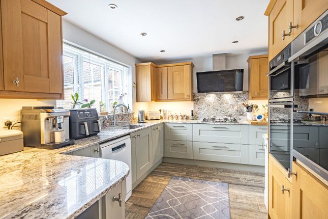 6, Normandy Road, Wroughton photo 2