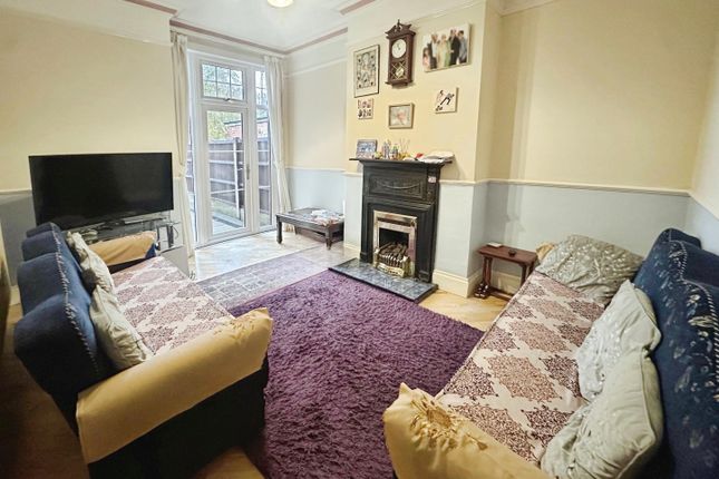 23, Paget Road, Wolverhampton photo 3
