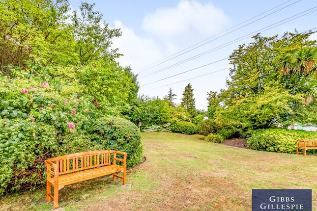 24, Capel Gardens, Pinner photo 4