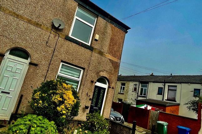 2-bed house on 17, Bury, £850/mo