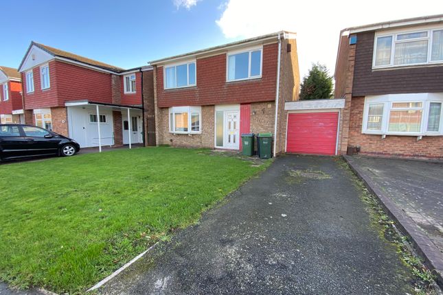 Thumbnail Detached house to rent in Europa Avenue, West Bromwich