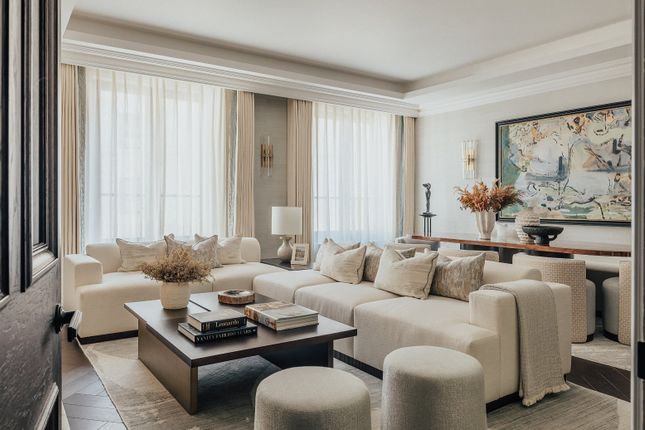 Flat for sale in The OWO Residences By Raffles, London