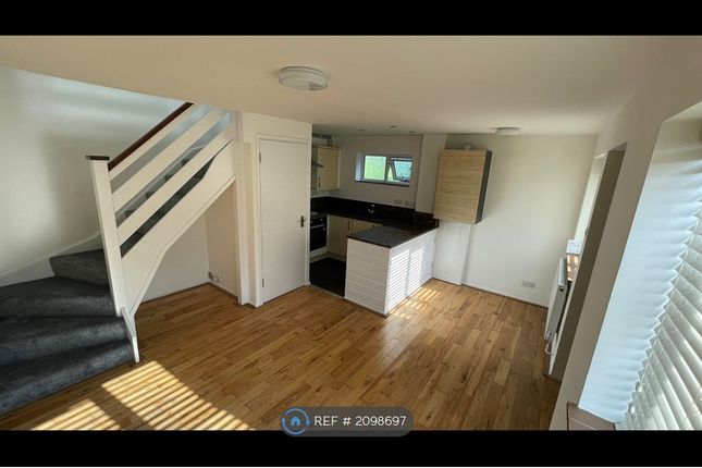 Thumbnail Detached house to rent in Warley Mount, Warley, Brentwood