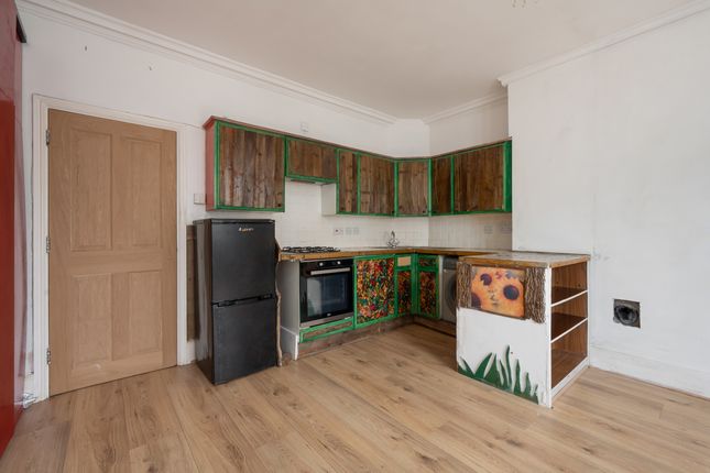 Flat 1, 16 Tankerton Road, Whitstable photo 4