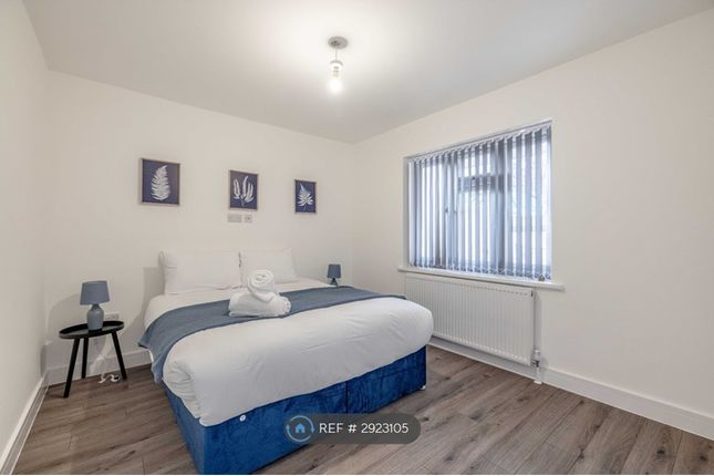 Baylis Road, Slough photo 3