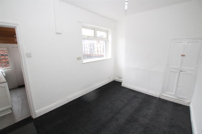 111, Thornton Street, Middlesbrough photo 4