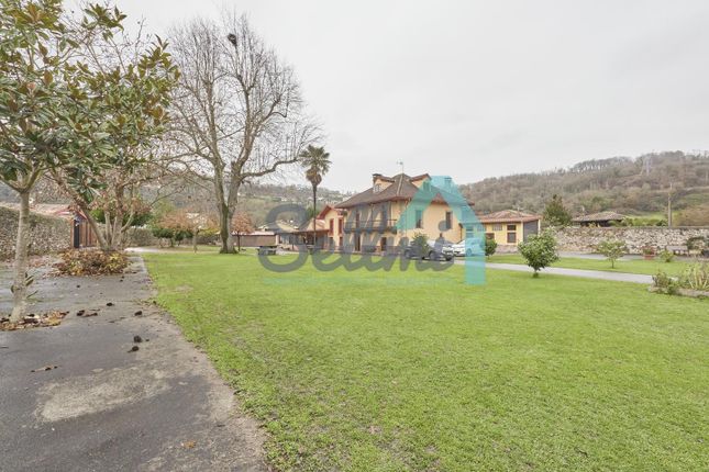 Villa for sale in Ferreros 33171, Ferreros, Asturias