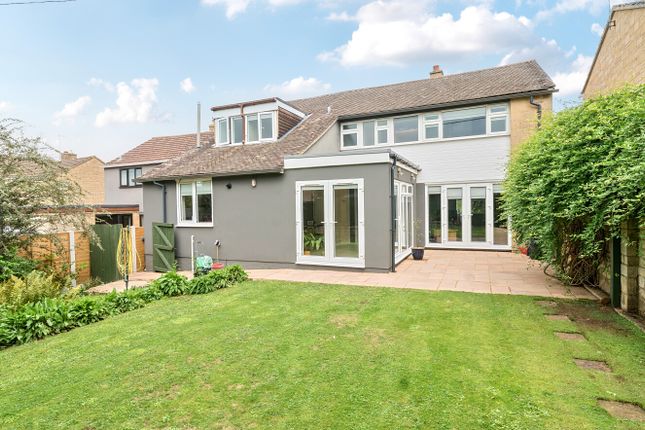 21, Grove Orchard, Highworth, Swindon photo 4