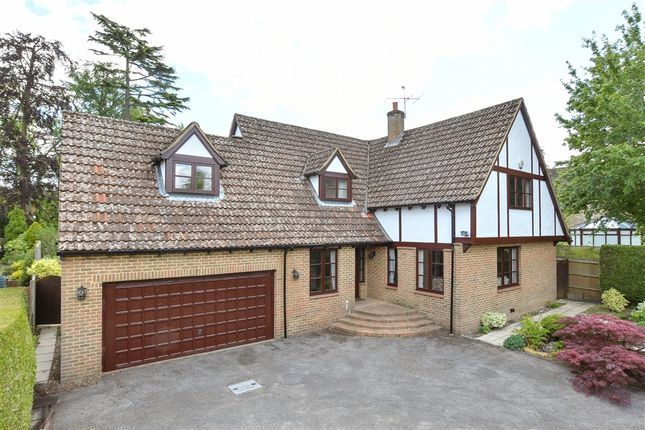 5-bed house on Sycamore Close, Fetcham, £776,000
