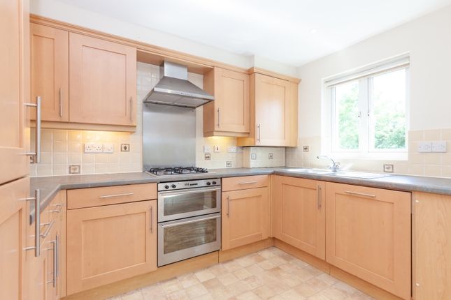 Thumbnail Flat to rent in Marina Way, Abingdon