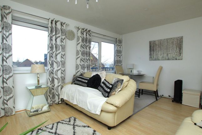 Flat for sale in Perry Gardens, Poole