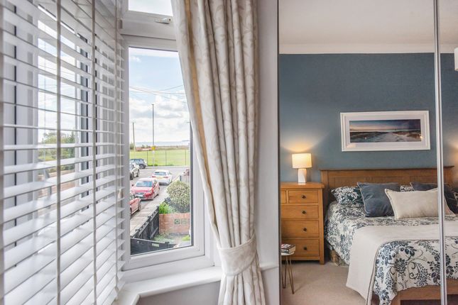 7, Burbidge Grove, Southsea photo 4