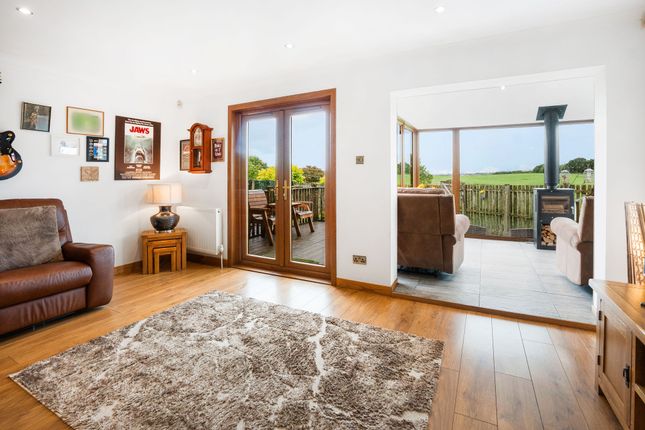 49 Laurel Grove, Bonnybridge photo 2