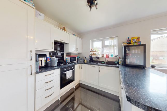 12, Farmleigh, Cardiff photo 4