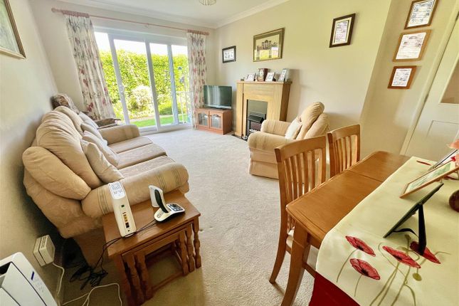 3, Victoria Court, Freshwater Bay photo 2