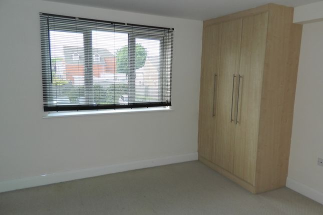 7, Patricia Close, Cippenham photo 5