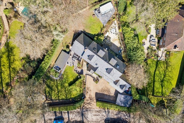 Hawks Nest, Manor Road, Penn photo 3