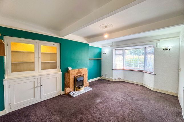 27 Albany Crescent, Bilston photo 2