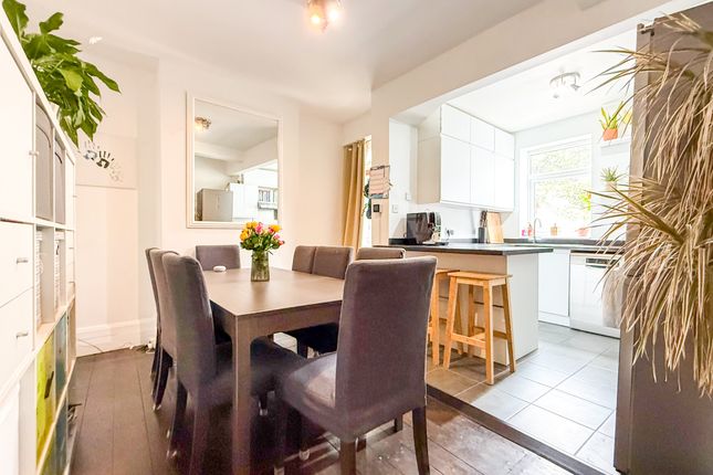 33, Willowfield Road, Eastbourne photo 4