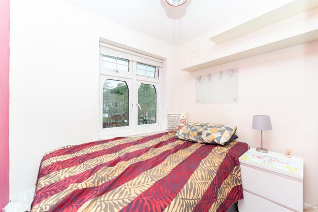 Semi-detached house for sale in Adelaide Road, Heston, Hounslow